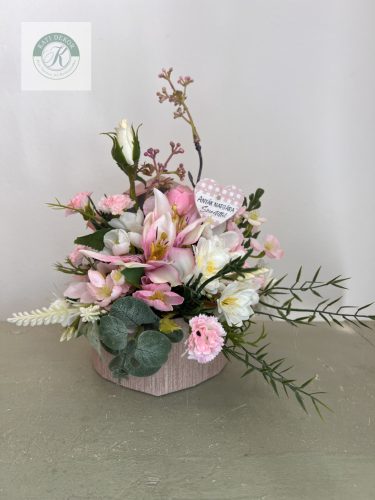 Anyák-napi virágbox 