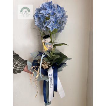 Ballagási virágcsokor hortenziával 80 cm 